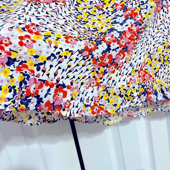 LOFT long sleeve blouse with ruffle sleeve, and ruffle bottom.  Sz S - Picture 4 of 5